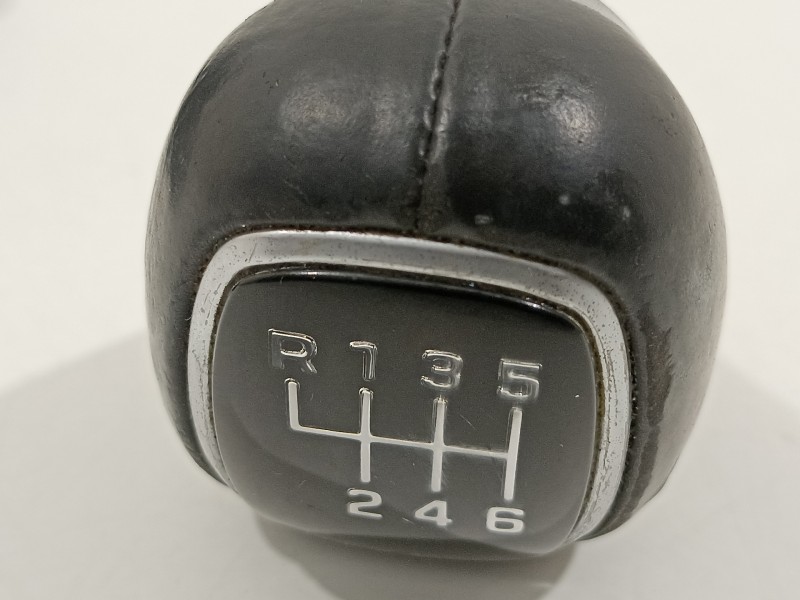 Recambio de pomo palanca cambio para hyundai i30 (pd) essence referencia OEM IAM   