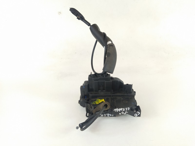 Recambio de cerradura puerta trasera derecha para renault scenic iii expression referencia OEM IAM 825020004R  