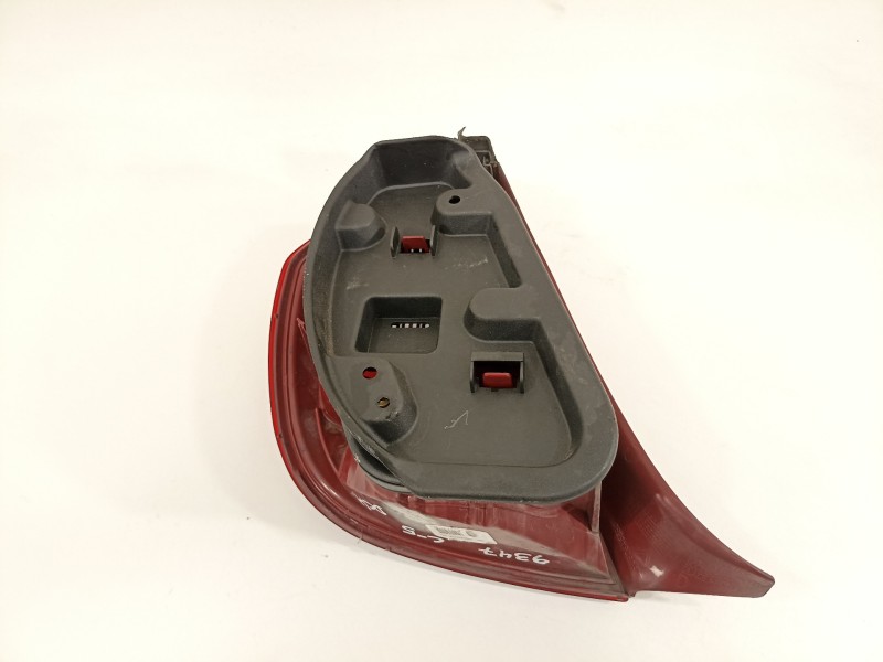 Recambio de piloto trasero derecho para citroën c5 berlina 2.0 hdi sx referencia OEM IAM 9632646680  