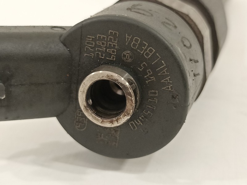 Recambio de inyector para opel zafira b cosmo referencia OEM IAM 0445110165  