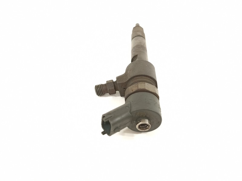 Recambio de inyector para opel zafira b cosmo referencia OEM IAM 0445110165  