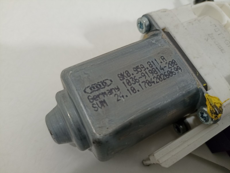 Recambio de elevalunas trasero derecho para audi a1 (8xk) attraction referencia OEM IAM 8X4839462A 8K0959811A 