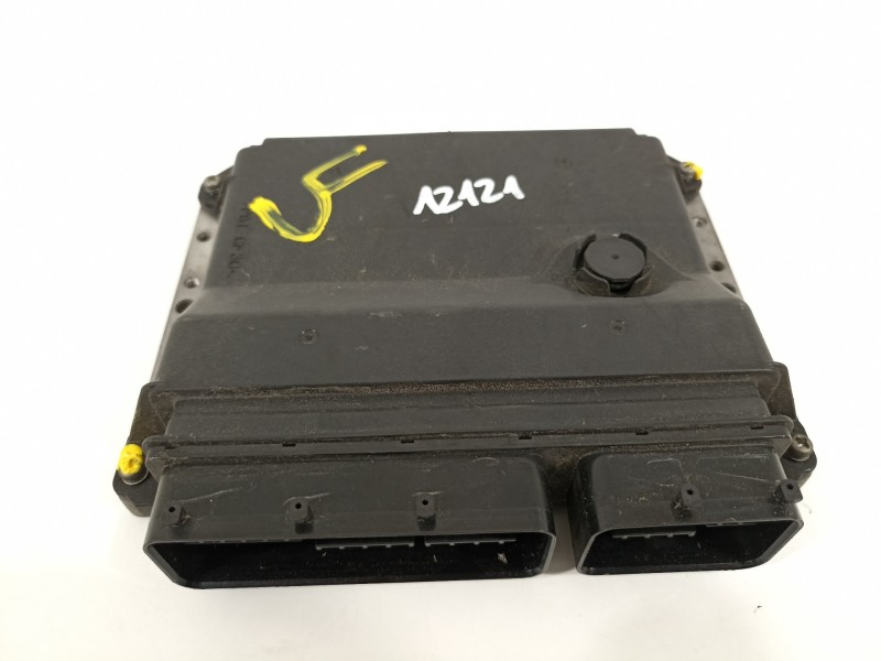 Recambio de centralita motor uce para toyota auris luna referencia OEM IAM 8966102D91 1758009592 