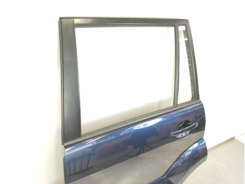 Recambio de puerta trasera izquierda para toyota land cruiser (j12) 3.0 d-4d gx referencia OEM IAM   