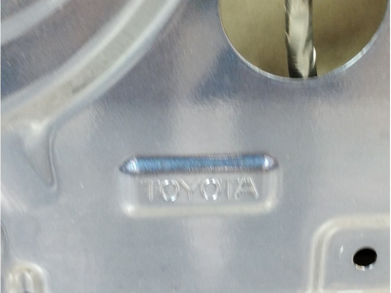 Recambio de puerta trasera derecha para toyota land cruiser (j12) 3.0 d-4d gx referencia OEM IAM   