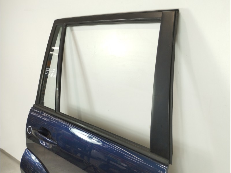 Recambio de puerta trasera derecha para toyota land cruiser (j12) 3.0 d-4d gx referencia OEM IAM   