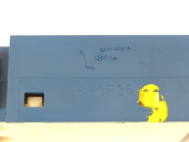 Recambio de interruptor para toyota land cruiser (j12) 3.0 d-4d gx referencia OEM IAM 4960F36  