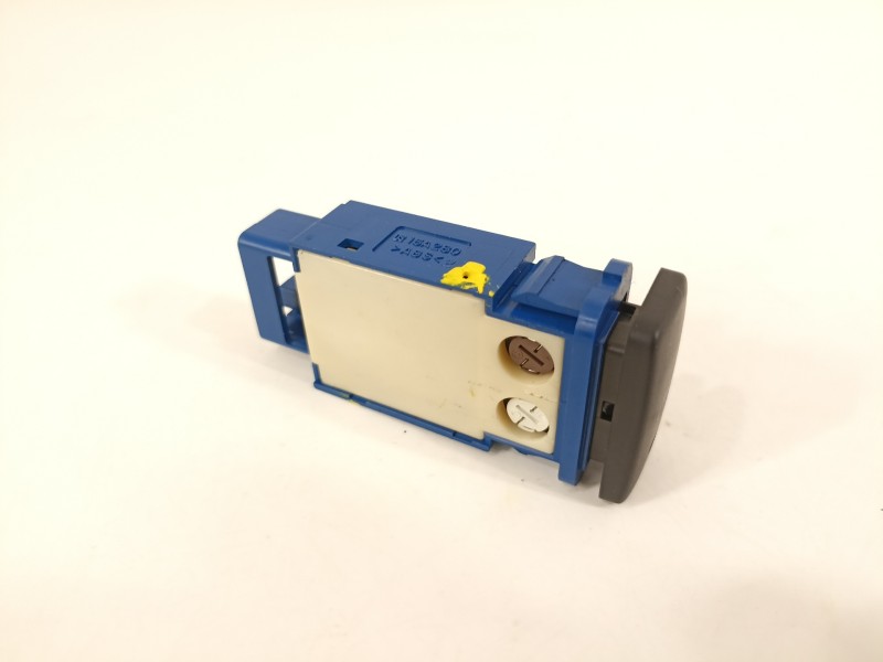 Recambio de interruptor para toyota land cruiser (j12) 3.0 d-4d gx referencia OEM IAM 4960F36  