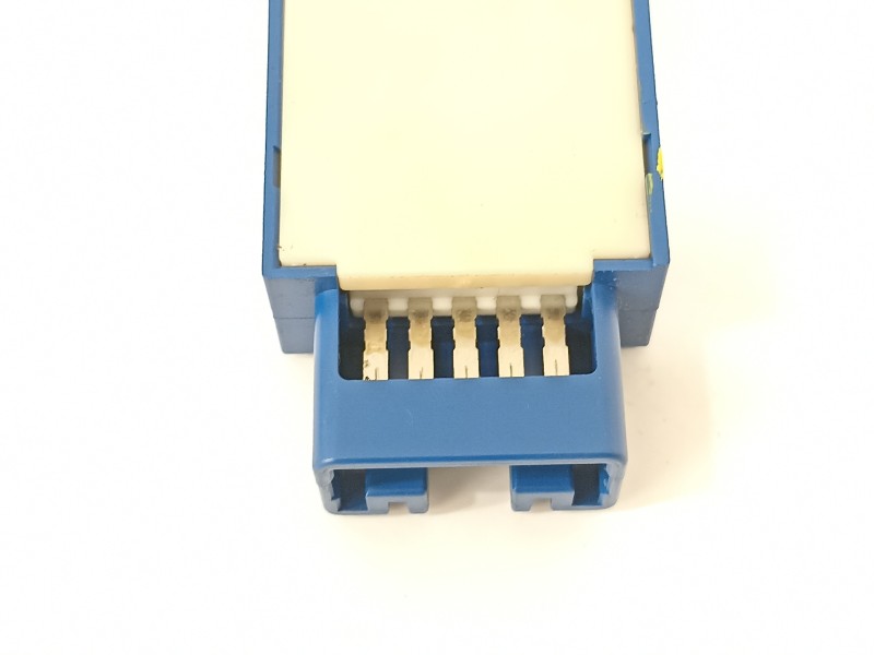 Recambio de interruptor para toyota land cruiser (j12) 3.0 d-4d gx referencia OEM IAM 4960F36  