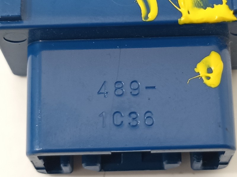 Recambio de interruptor para toyota land cruiser (j12) 3.0 d-4d gx referencia OEM IAM 4891C36  