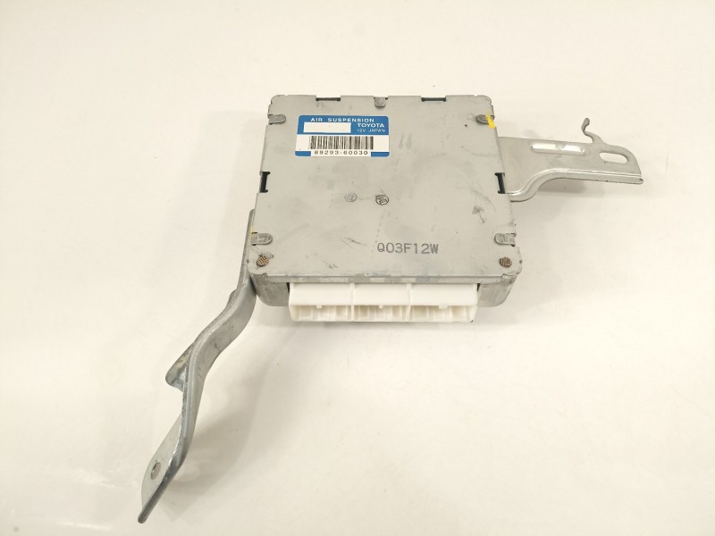Recambio de modulo electronico para toyota land cruiser (j12) 3.0 d-4d gx referencia OEM IAM 8929360030  