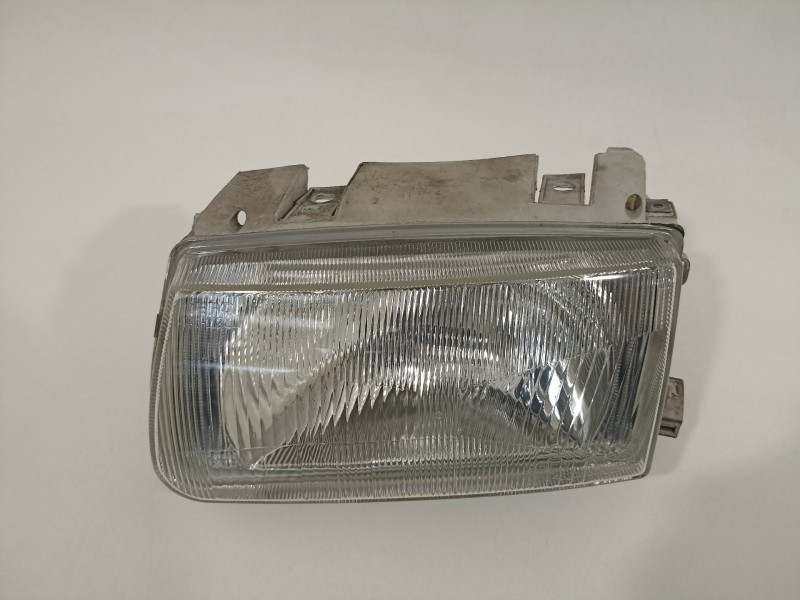 Recambio de faro izquierdo para volkswagen polo berlina (6n2) trendline referencia OEM IAM 6N1941017AA  