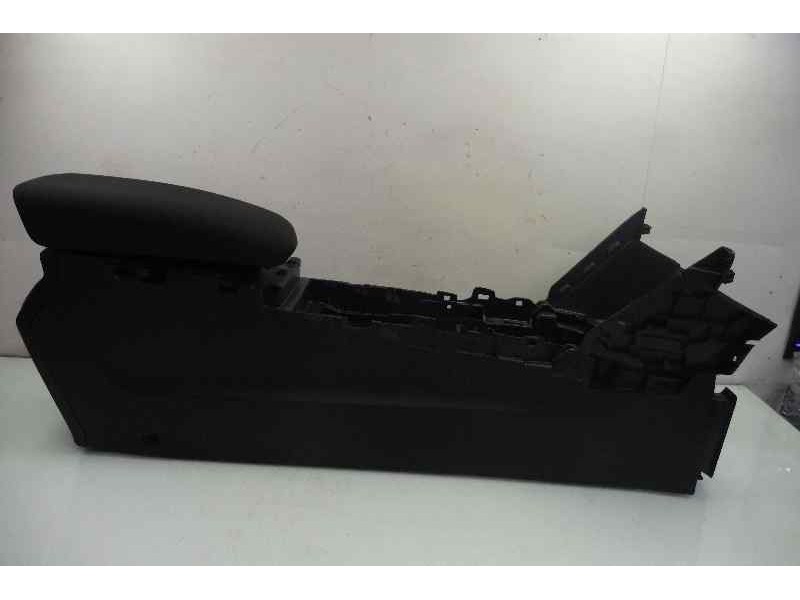 Recambio de apoyabrazos central para renault megane iv berlina 5p intens referencia OEM IAM 969109180R  