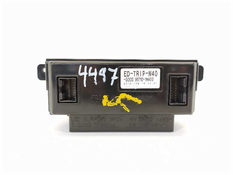 Recambio de pantalla multifuncion para kia cee´d active referencia OEM IAM 957101H400  