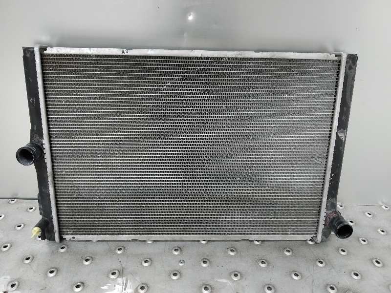 Recambio de radiador agua para toyota auris luna+ referencia OEM IAM 4221343070  