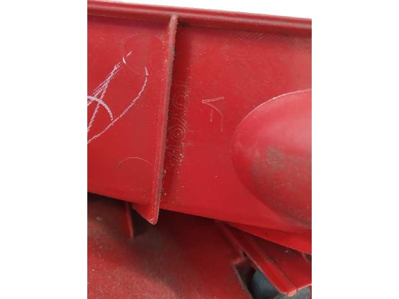 Recambio de piloto trasero izquierdo para toyota auris active referencia OEM IAM 8159102450  