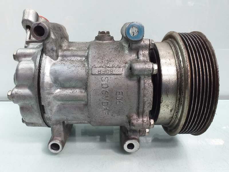 Recambio de compresor aire acondicionado para renault clio iii exception referencia OEM IAM 8200819568  