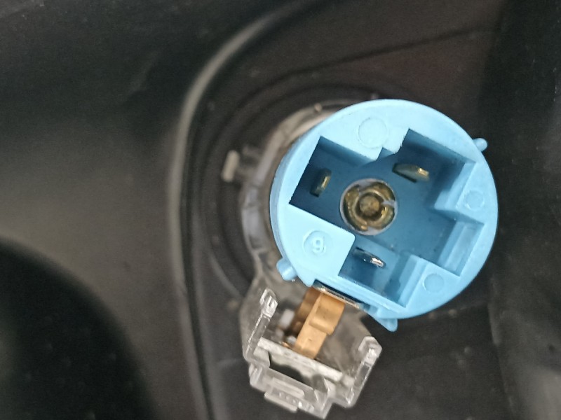 Recambio de moldura para fiat 500 abarth referencia OEM IAM 735429498  