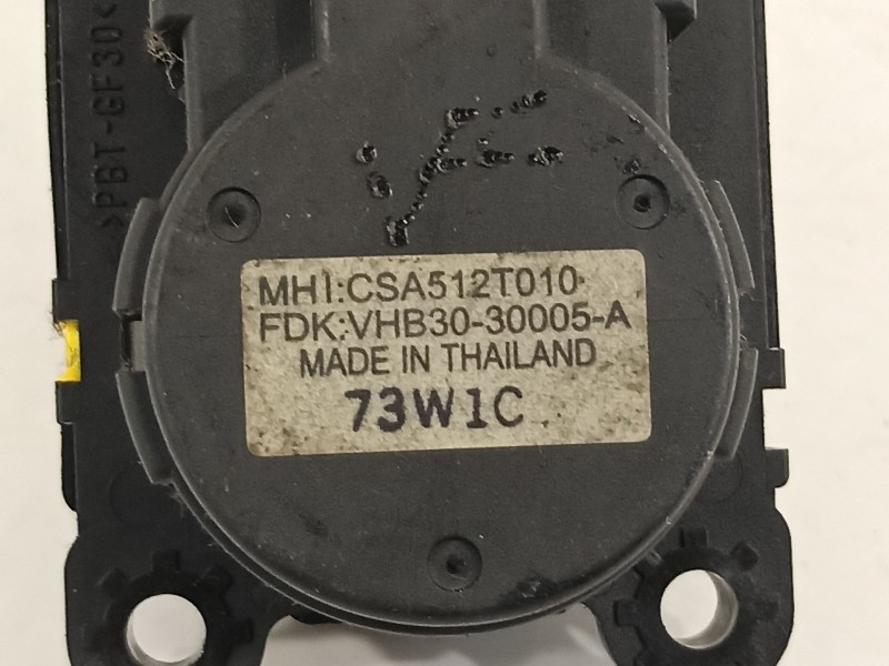 Recambio de motor apertura trampillas climatizador para citroën c-crosser xtr referencia OEM IAM CSA512T010  