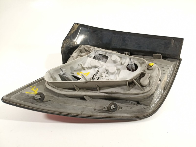 Recambio de piloto trasero derecho para opel astra h caravan cosmo referencia OEM IAM 24451840  