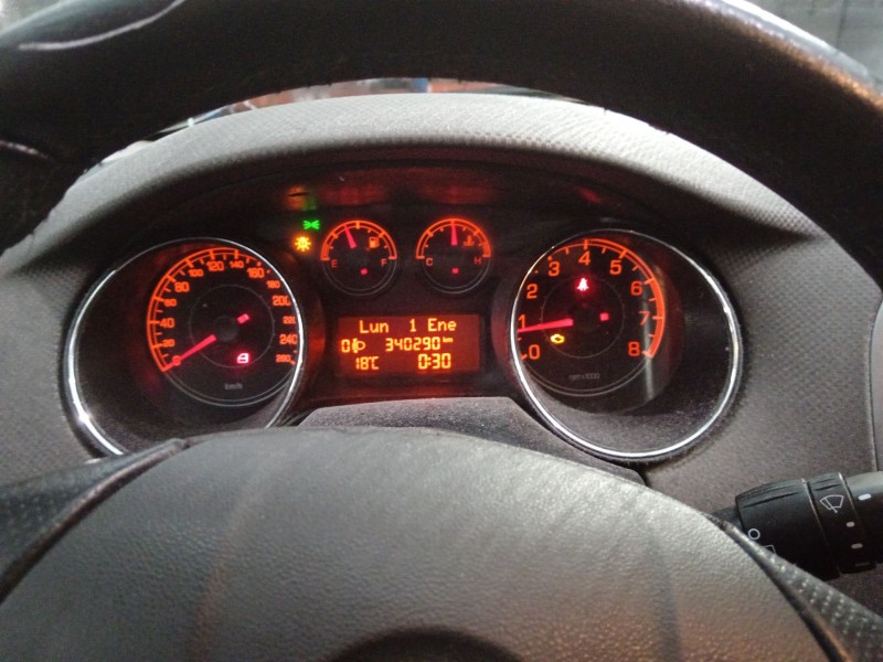 Recambio de cuadro instrumentos para fiat bravo (198) 1.4 16v active referencia OEM IAM   