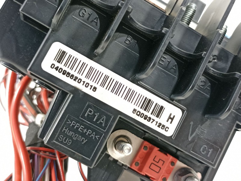 Recambio de caja reles / fusibles para volkswagen golf vii lim. gte referencia OEM IAM 5q0937125c  5q0937503d