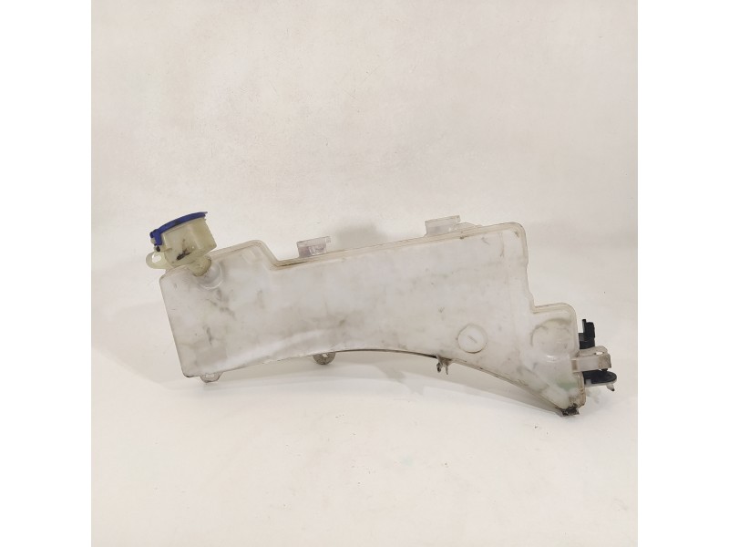 Recambio de deposito limpia para peugeot 3008 allure referencia OEM IAM 9826400780  