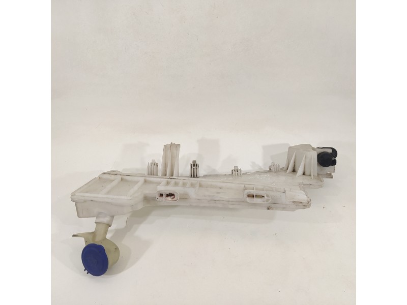 Recambio de deposito limpia para peugeot 3008 allure referencia OEM IAM 9826400780  