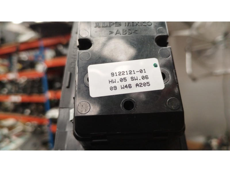 Recambio de mando elevalunas delantero izquierdo para bmw x6 (e71) 3.5d referencia OEM IAM 61319122121  9122121