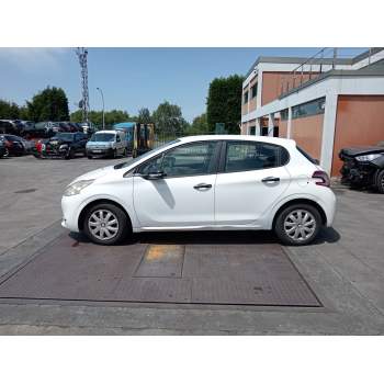 PEUGEOT 208 I (CA_, CC_)
