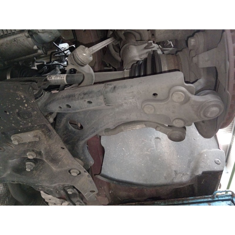 Recambio de brazo suspension inferior delantero izquierdo para peugeot 308 business line referencia OEM IAM   