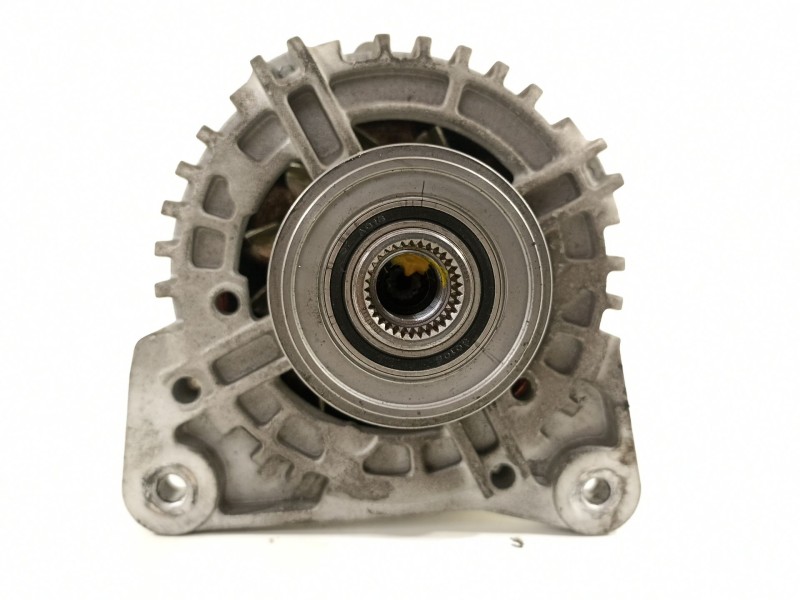 Recambio de alternador para renault clio iii 20 aniversario referencia OEM IAM 8200360480  