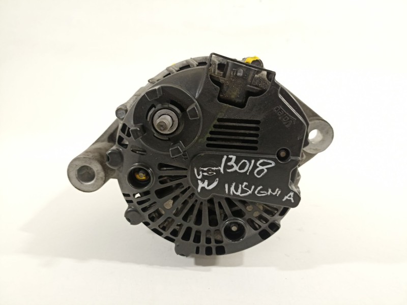 Recambio de alternador para opel insignia berlina cosmo referencia OEM IAM 13502582  