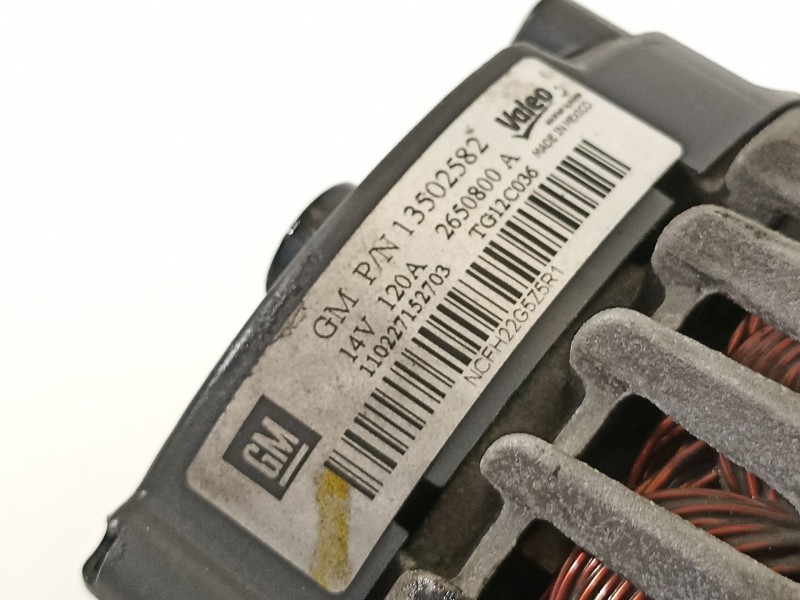 Recambio de alternador para opel insignia berlina cosmo referencia OEM IAM 13502582  