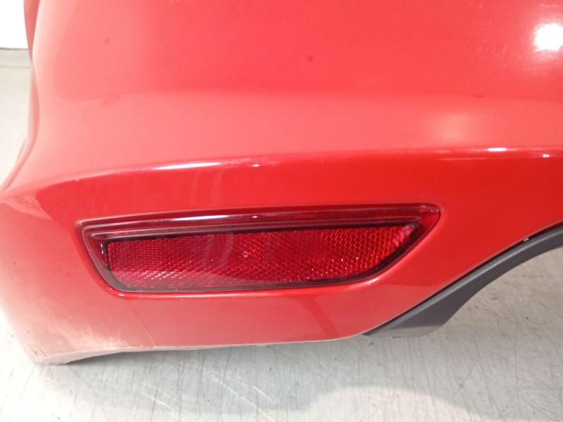 Recambio de paragolpes trasero para opel astra gtc cosmo referencia OEM IAM 374339703  