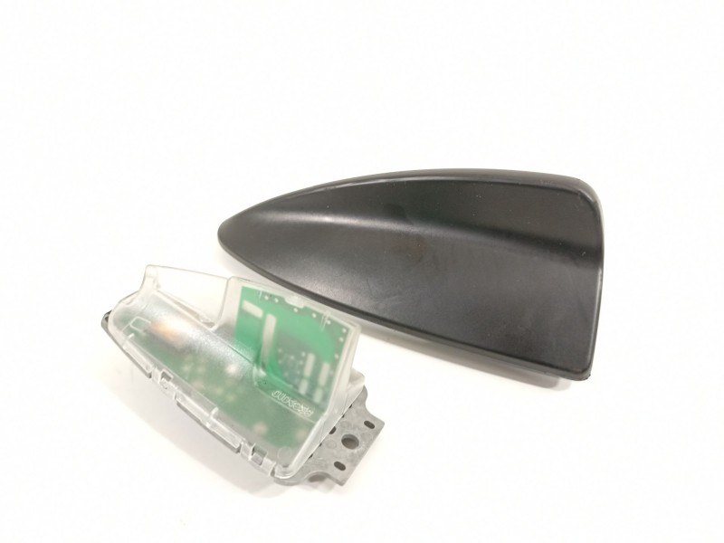 Recambio de antena para bmw x6 (e71) 3.5d referencia OEM IAM 6950704  30000953BF