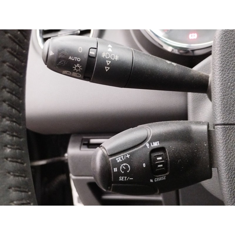 Recambio de mando luces para peugeot 3008 confort referencia OEM IAM   