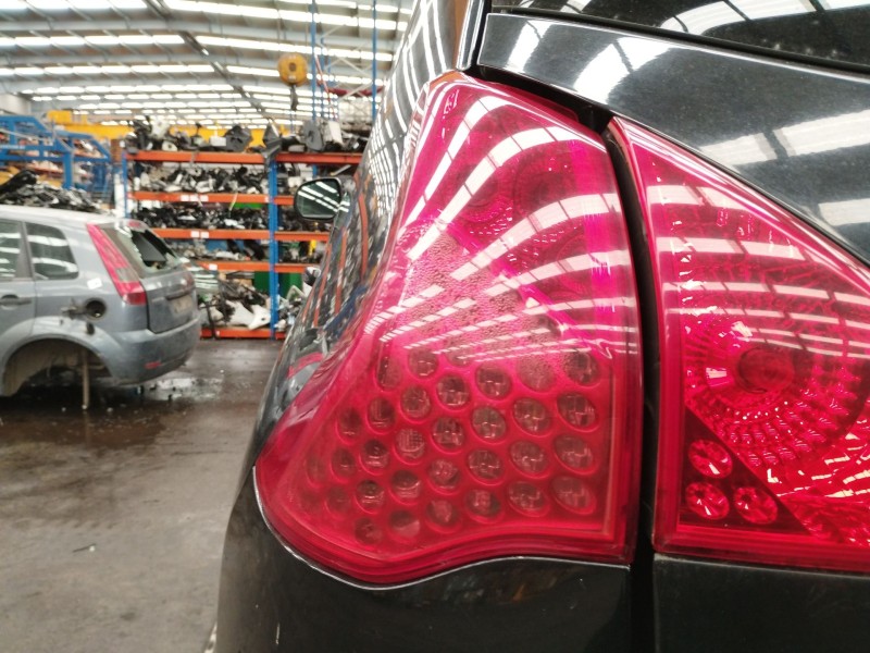 Recambio de piloto trasero izquierdo para peugeot 3008 confort referencia OEM IAM   