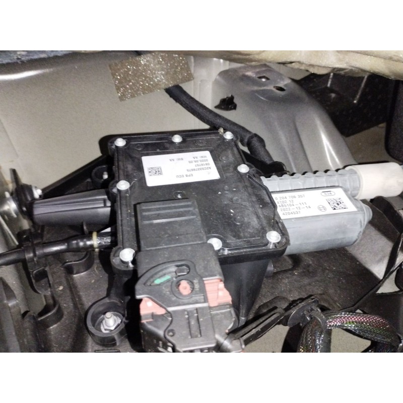 Recambio de freno de mano electrico para peugeot 3008 confort referencia OEM IAM   