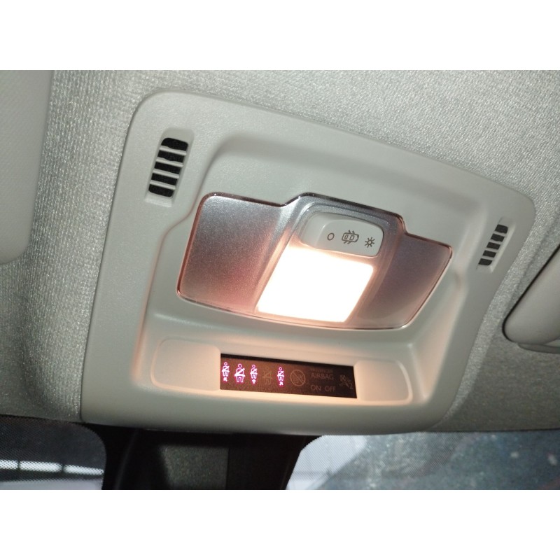 Recambio de luz interior para citroën c3 live referencia OEM IAM   