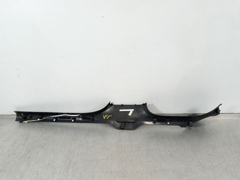Recambio de moldura para volkswagen golf vii lim. gte referencia OEM IAM 5G4853369  