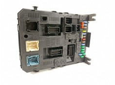 Recambio de caja reles / fusibles para peugeot 5008 sport pack referencia OEM IAM 9664058780