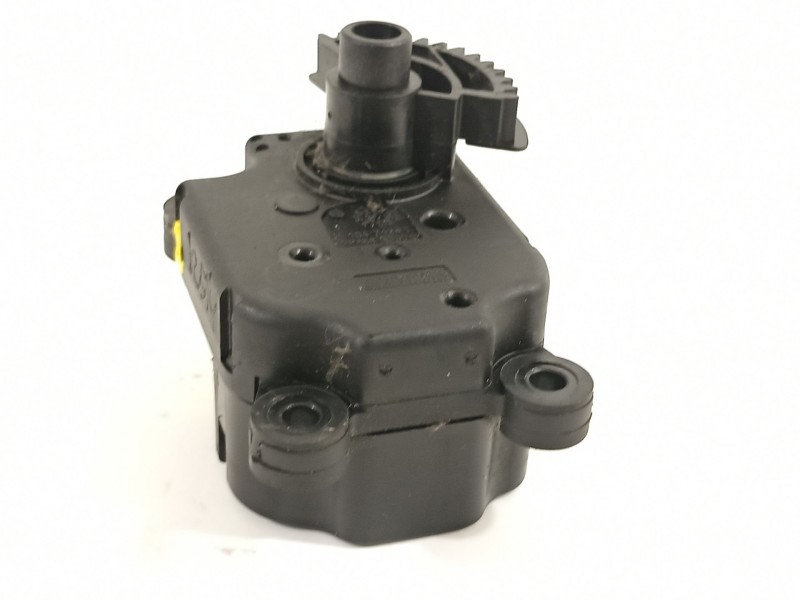 Recambio de motor apertura trampillas climatizador para peugeot 5008 sport pack referencia OEM IAM P1975001U  