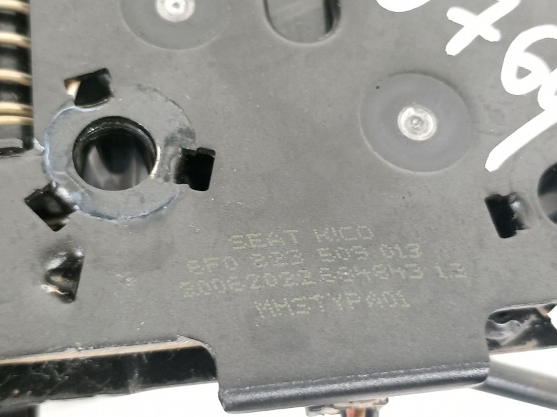 Recambio de cerradura capot para seat arona xperience referencia OEM IAM 6F0823509 6F0823509018 6F0823509015