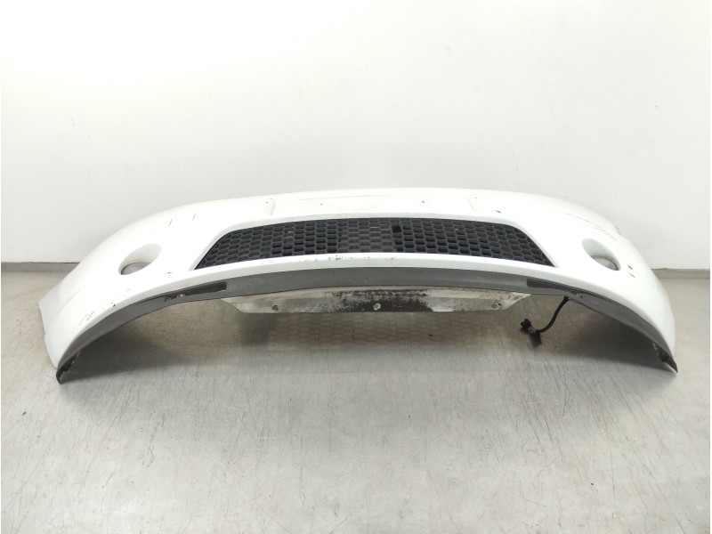 Recambio de paragolpes delantero para dacia sandero ambiance music referencia OEM IAM 8200526596  