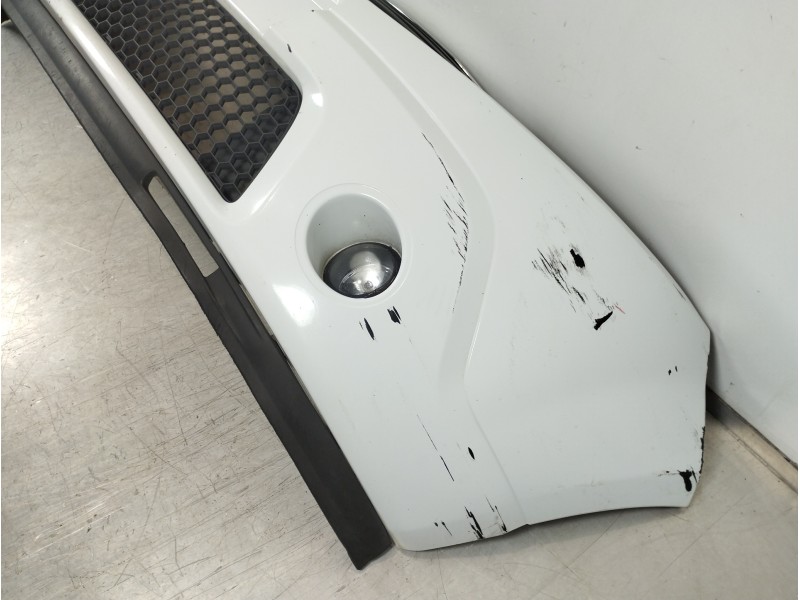 Recambio de paragolpes delantero para dacia sandero ambiance music referencia OEM IAM 8200526596  