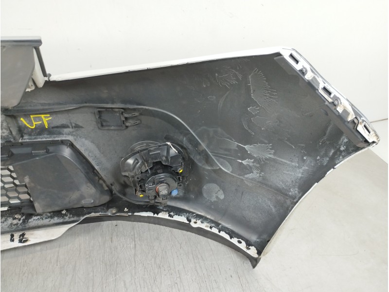 Recambio de paragolpes delantero para dacia sandero ambiance music referencia OEM IAM 8200526596  