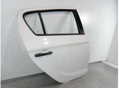 Recambio de puerta trasera derecha para hyundai i20 city s referencia OEM IAM    2