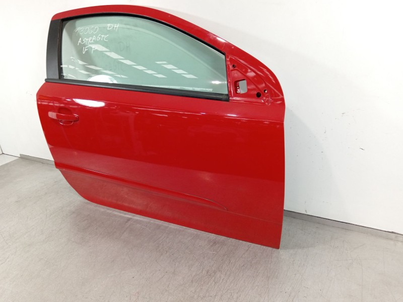 Recambio de puerta delantera derecha para opel astra gtc cosmo referencia OEM IAM   
