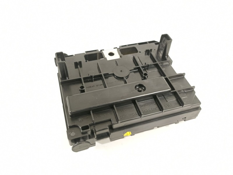 Recambio de caja reles / fusibles para peugeot 207 sport referencia OEM IAM 9661086980  